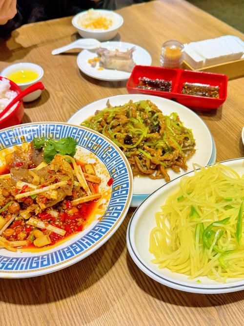 成都银石广场美食推荐