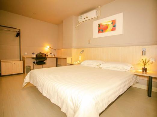 芜湖锦江之星美食街店