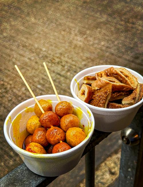 香港庙街夜市必吃美食