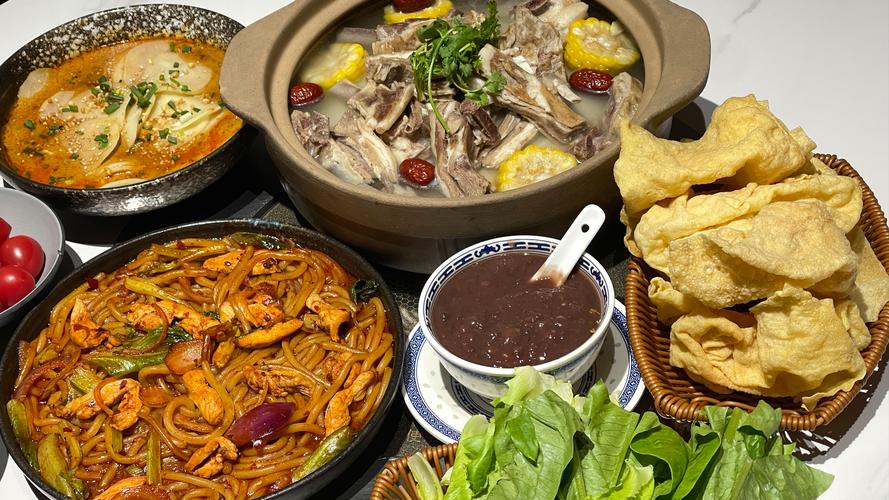 南阳建业凯旋广场美食