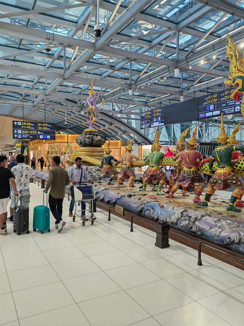 素万那普机场免税店攻略