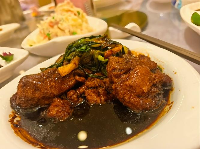 上海延安饭店附近美食