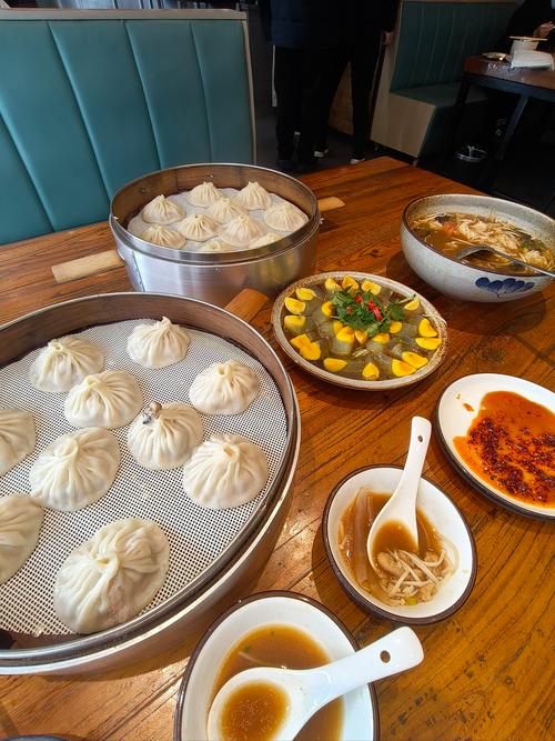 开封鼓楼广场附近美食