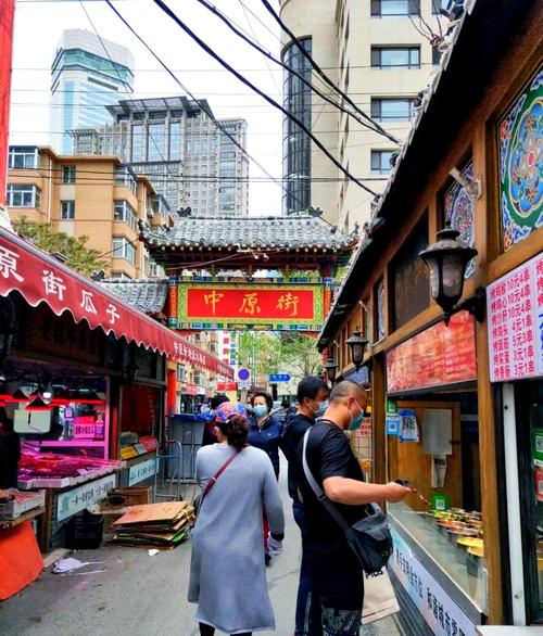 大连山东路美食一条街