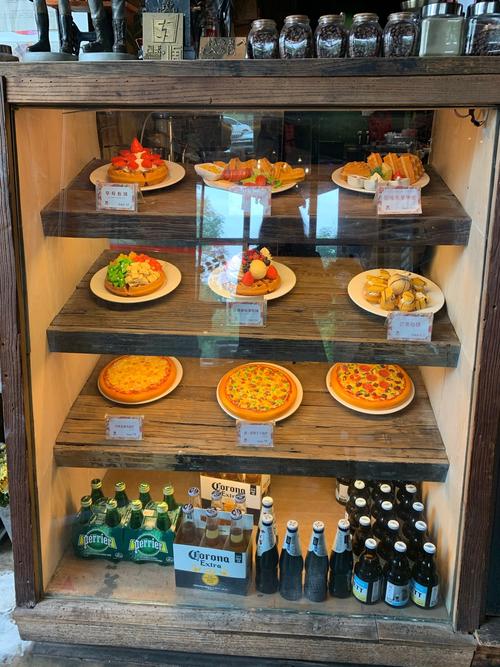 丹尼斯七天地美食攻略