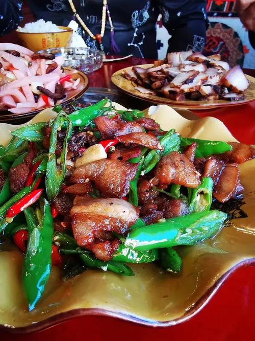 理县县城吃的特色美食