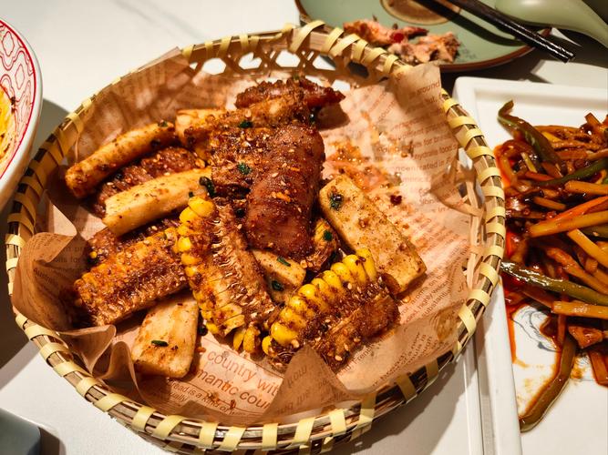 张家港曼巴特美食7楼