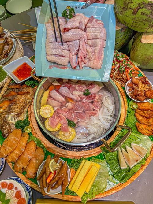 三亚明珠广场附近美食