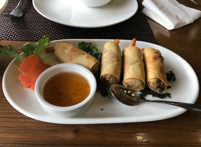 两江幸福广场附近美食