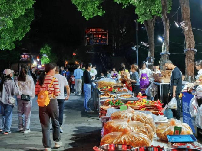 广元特色美食街在哪里