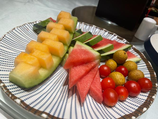 横店美食攻略万盛大街