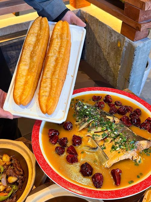 郑州绿城广场附近美食