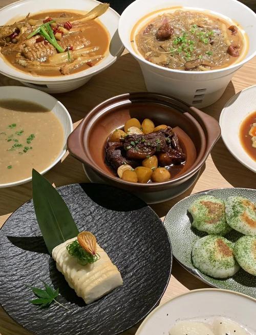 苏州诚品书店周围美食