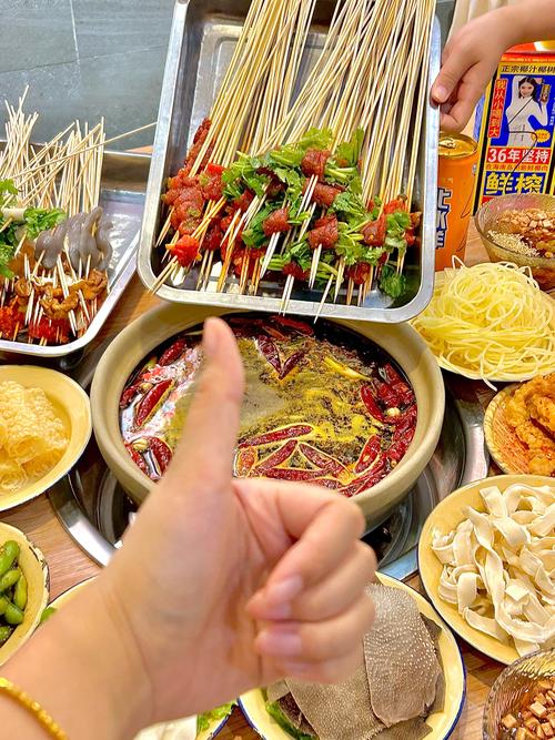 襄阳人民广场附近美食