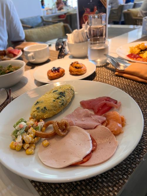 普吉岛希尔顿附近美食