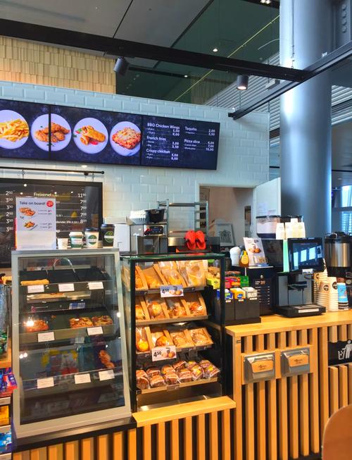 赫尔辛基机场转机攻略