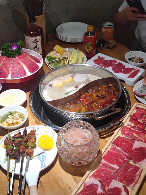 附近的美食自助餐火锅