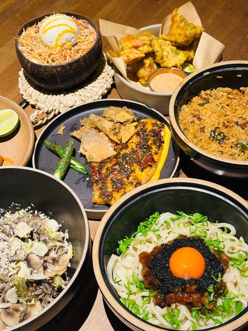 南京先锋书店附近美食