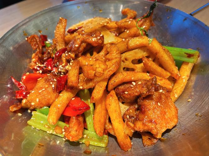 百联川沙购物中心美食