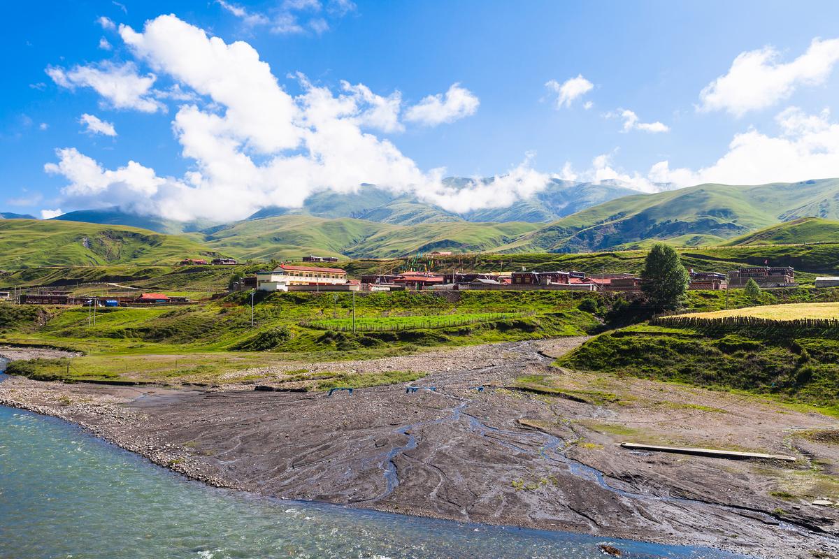 四川甘孜旅游景点有哪些