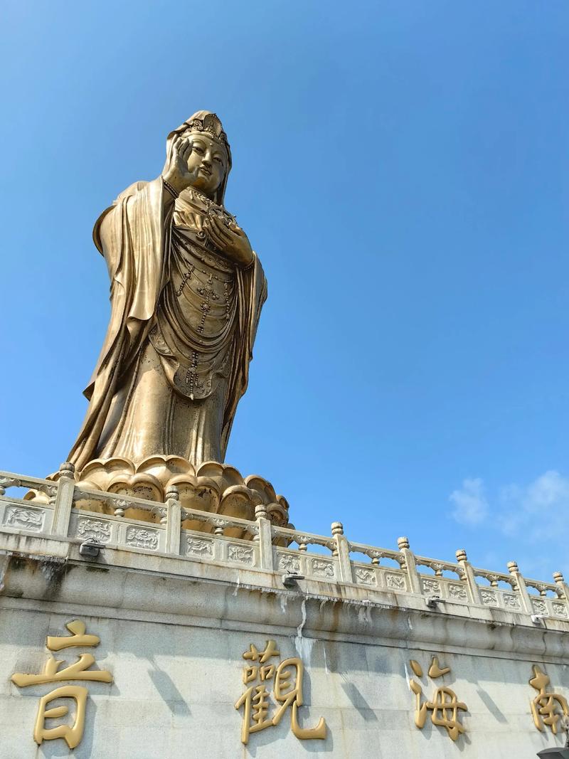 普陀山普济寺拜佛攻略