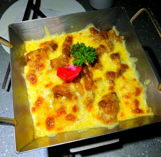 人民路丹尼斯附近美食