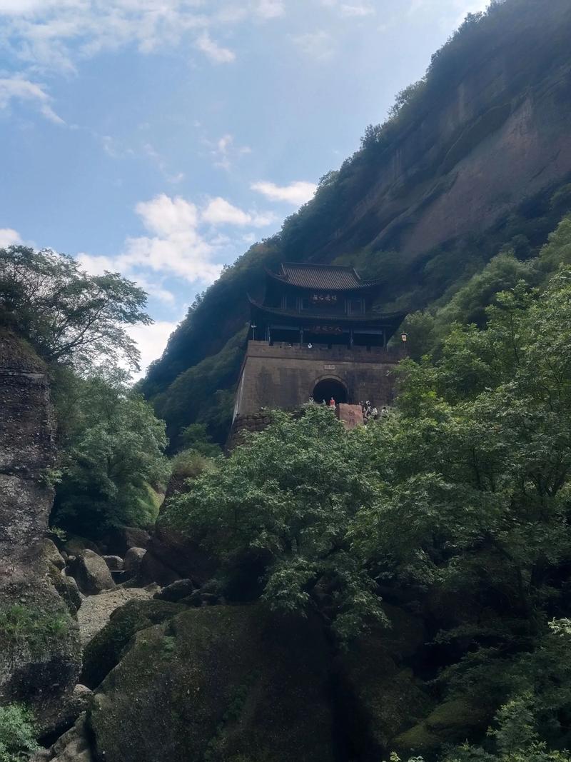 四川广元旅游景点剑门关