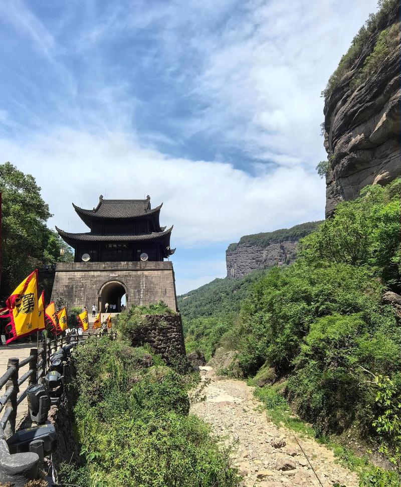 四川广元旅游景点剑门关