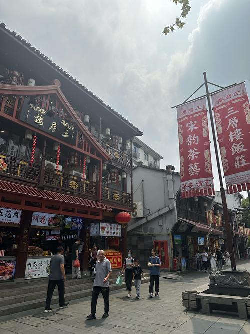 杭州美食一条街在哪里