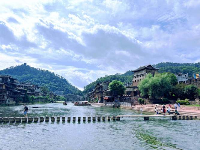 10月湖南旅游景点推荐