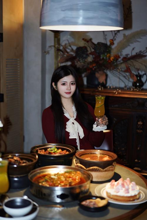 秀色美食街活叫美人