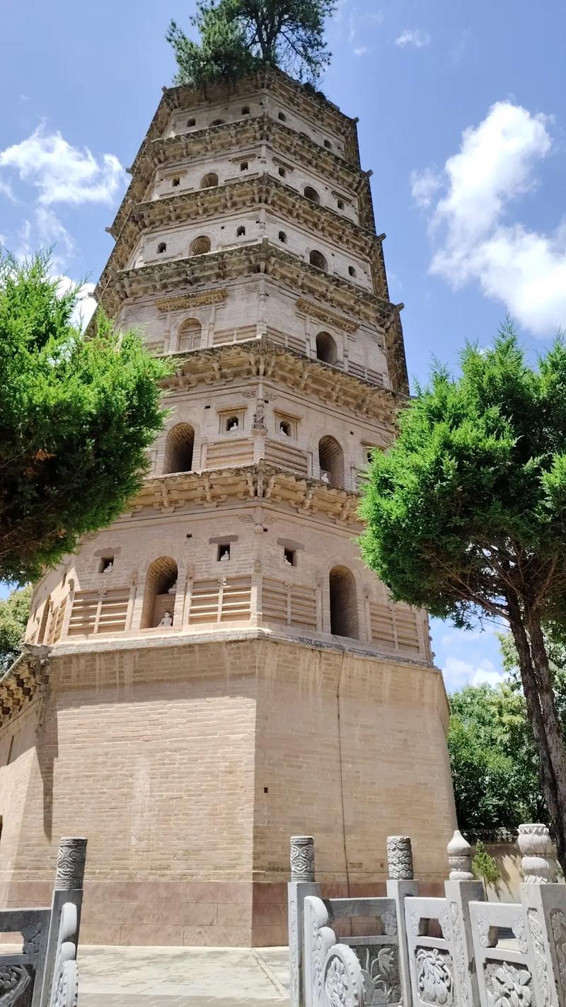 平凉旅游景点有哪些地方