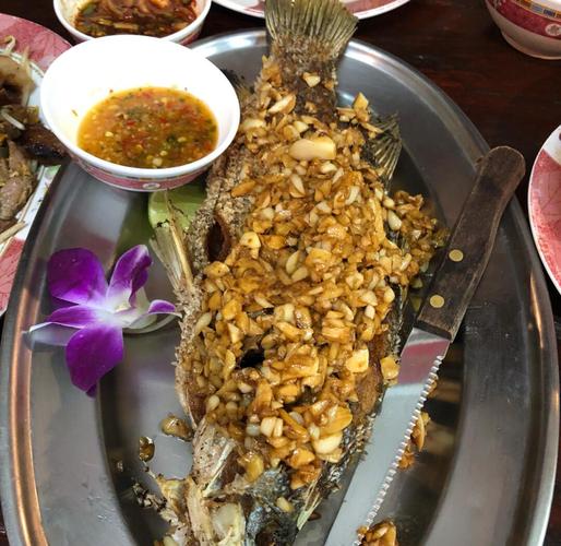 普吉岛夜市美食攻略