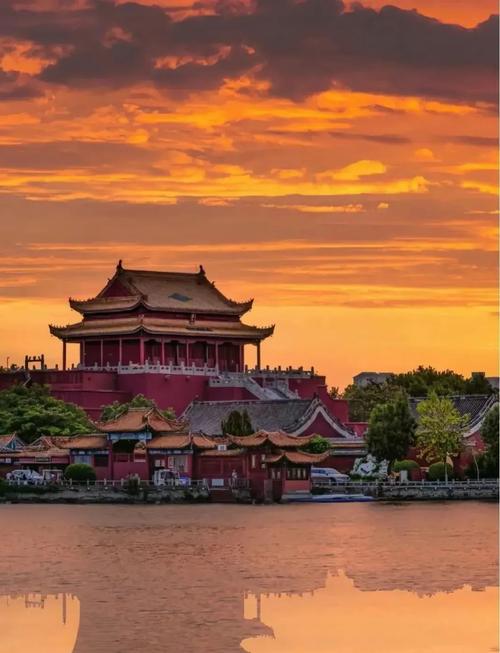 去开封比去的旅游景点