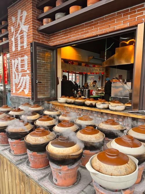 洛阳龙门站附近美食