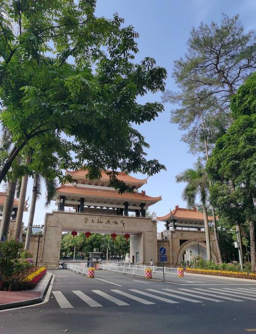 广西大学附近旅游景点