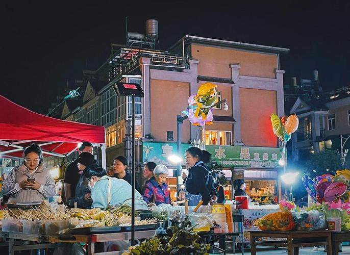 腾冲美食一条街在那