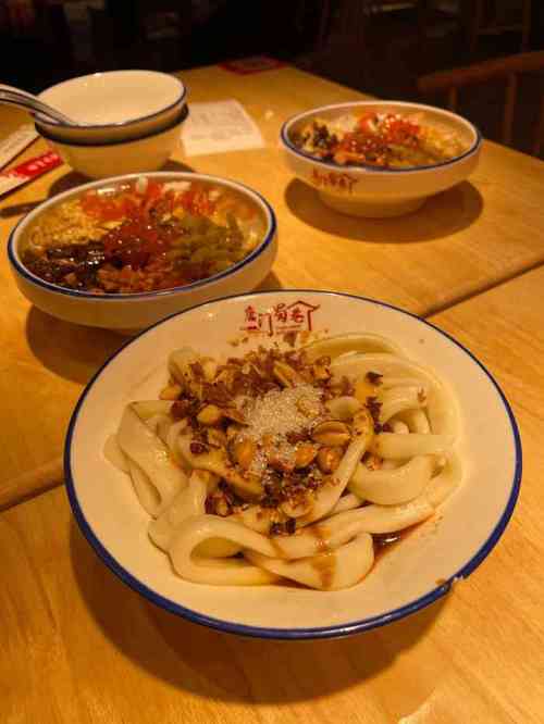 三里庵国购广场美食