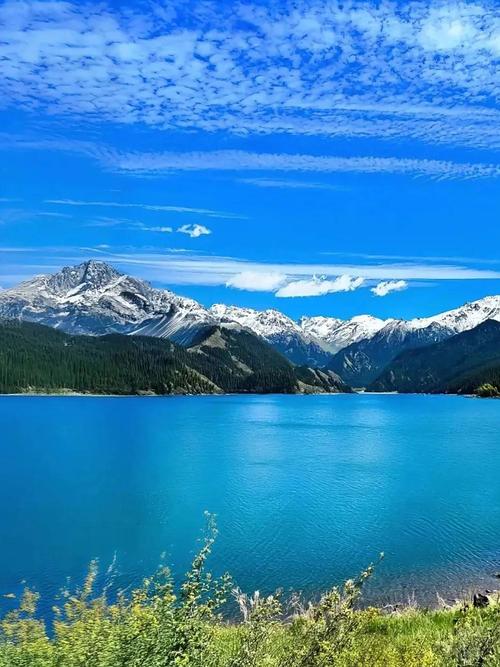 新疆7-8月旅游景点