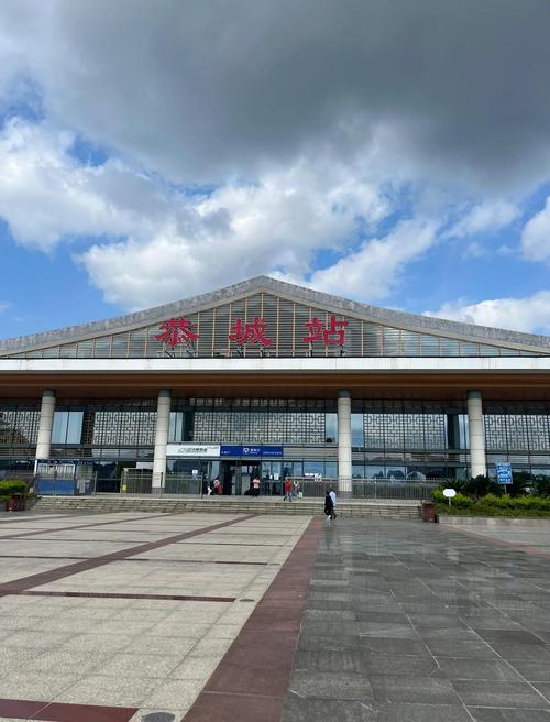 靠近高铁站的旅游景点