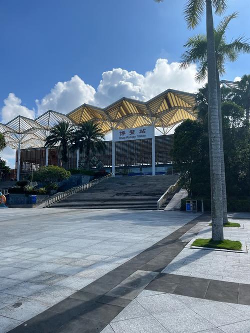 靠近高铁站的旅游景点