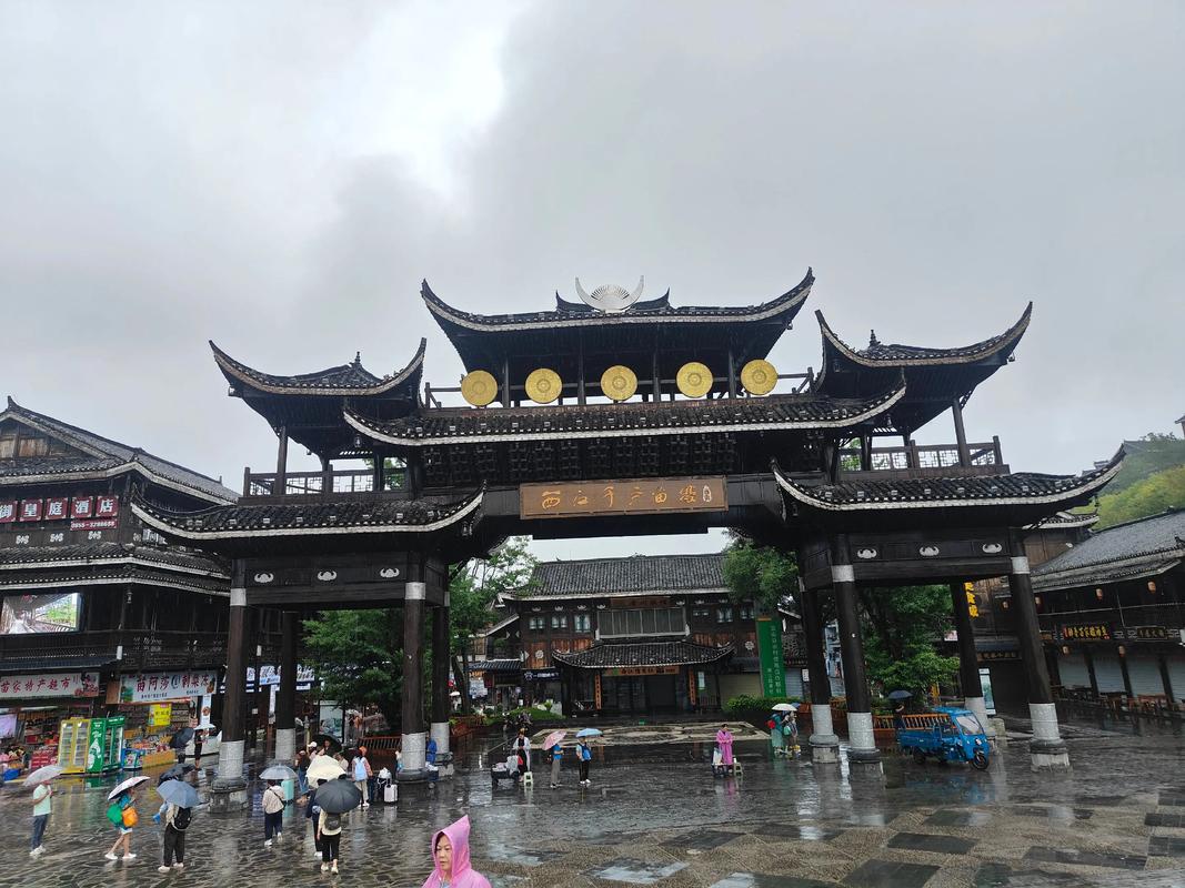 少数民族旅游景点图片