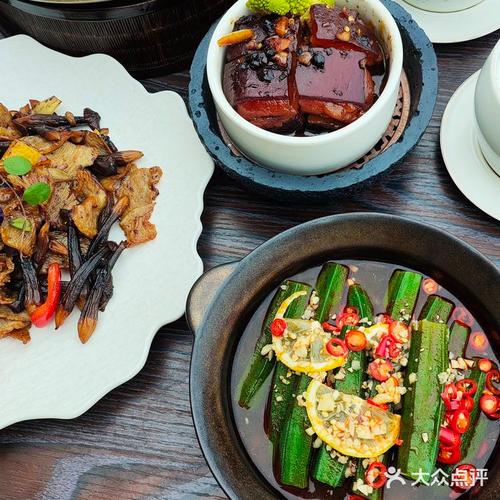 东部华侨城附近美食