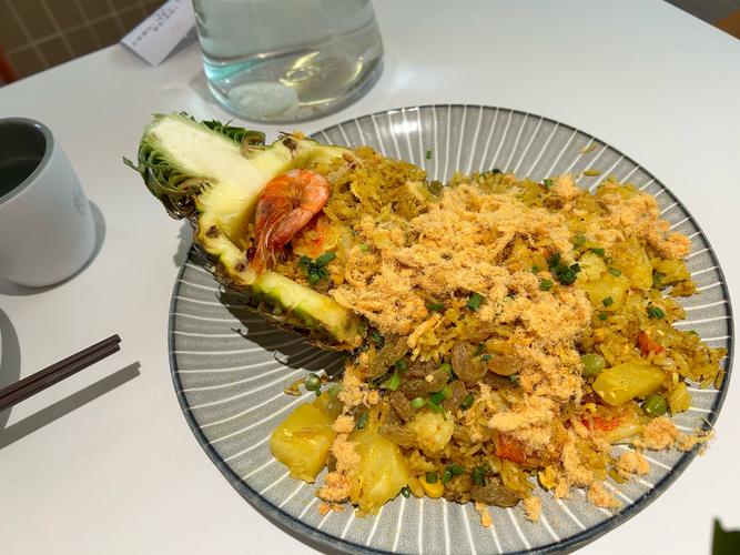 花都来又来广场美食