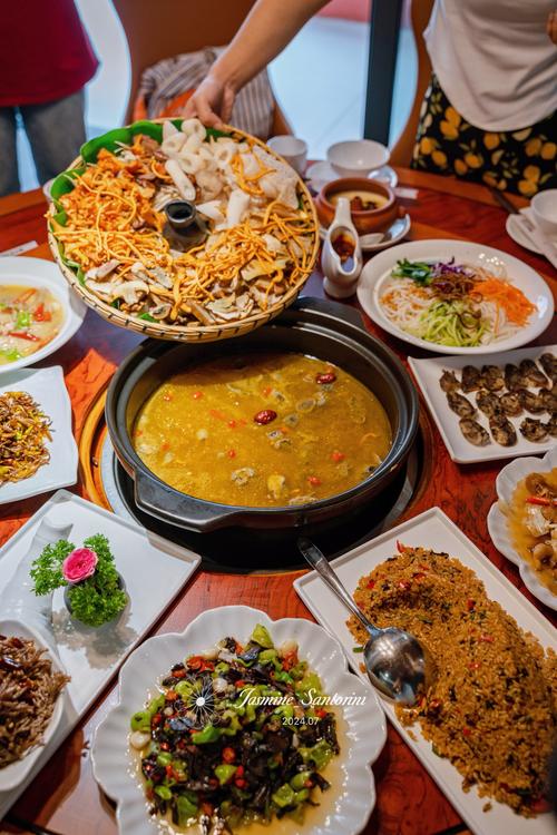 昆明世纪城附近美食