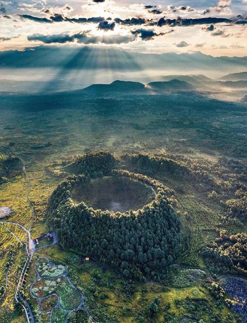 瑞丽芒市腾冲旅游景点