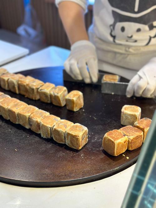 世纪大道地铁站美食