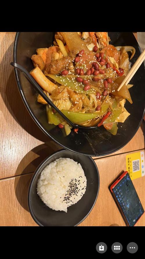 世纪大道地铁站美食