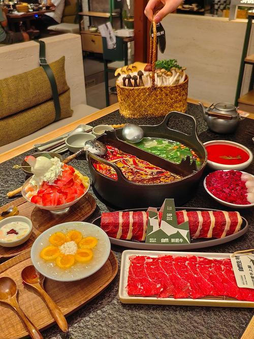 恒茂梦时代广场美食