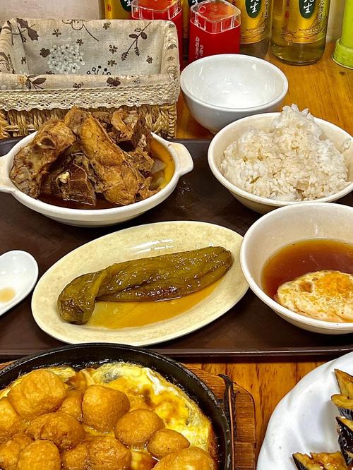 济南泉城路附近美食